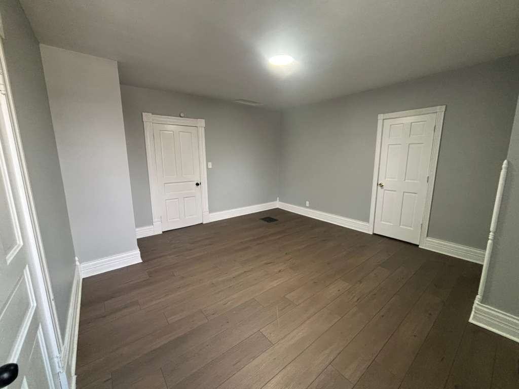 237 N Lincoln St #1 - Photo 4 of 24