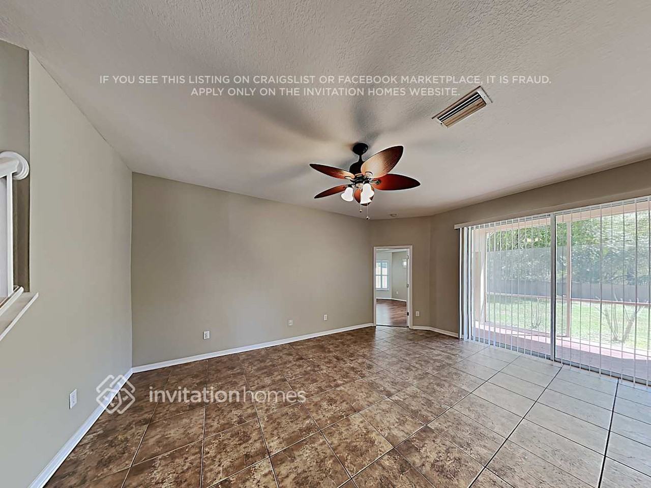 10822 Newbridge Dr - Photo 4 of 20