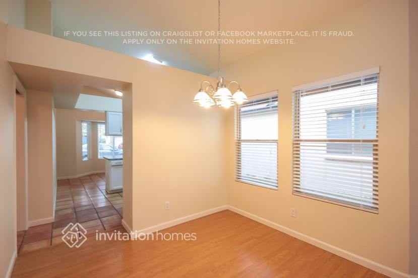 1311 W Straford Dr - Photo 5 of 14