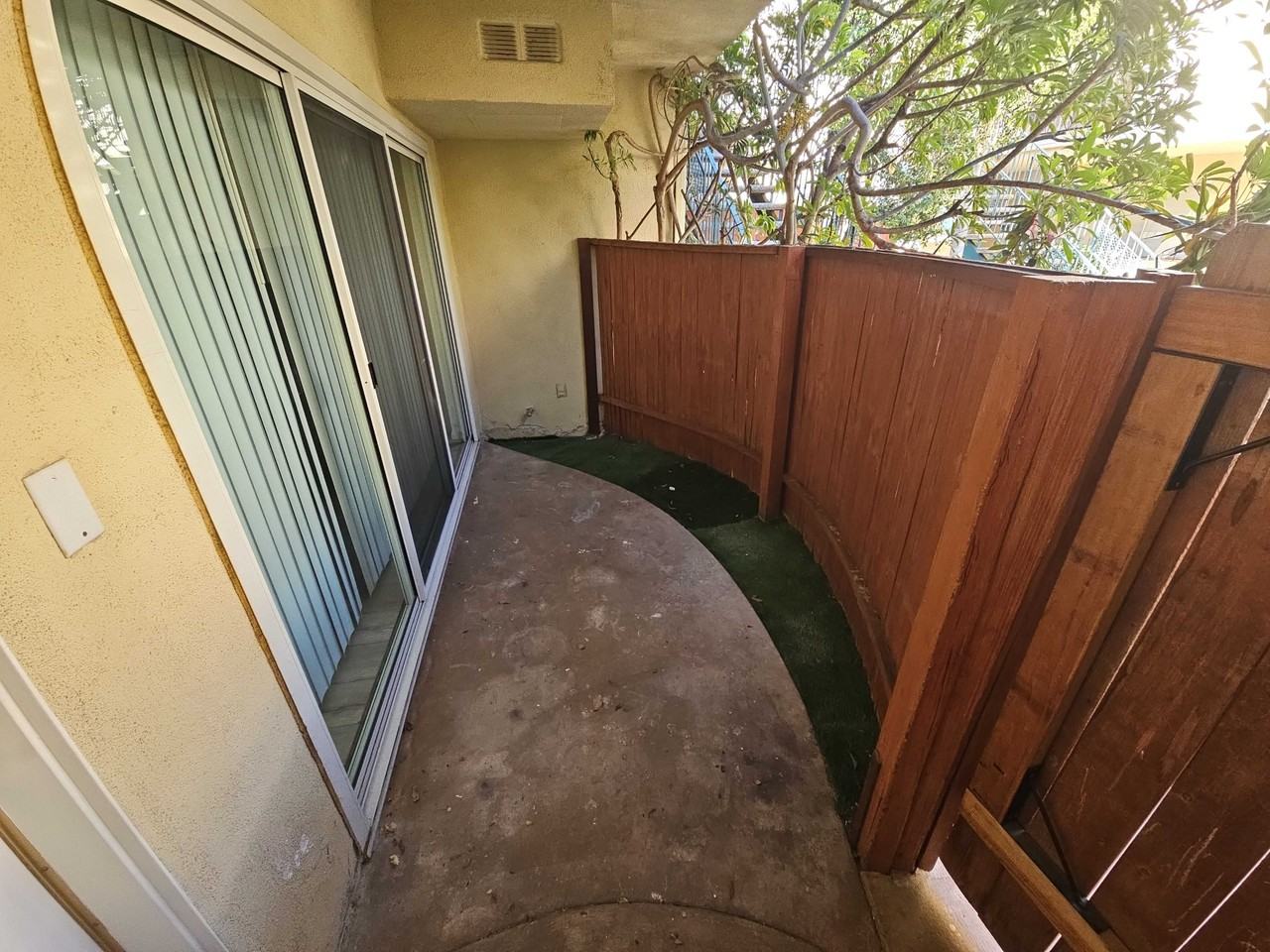 Saint Bernard St - Photo 7 of 43