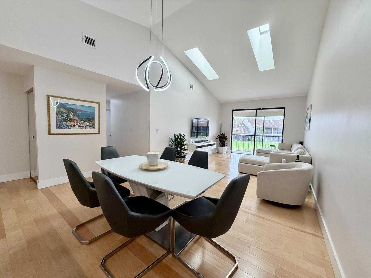 La Mirada Dr - Photo 6 of 18