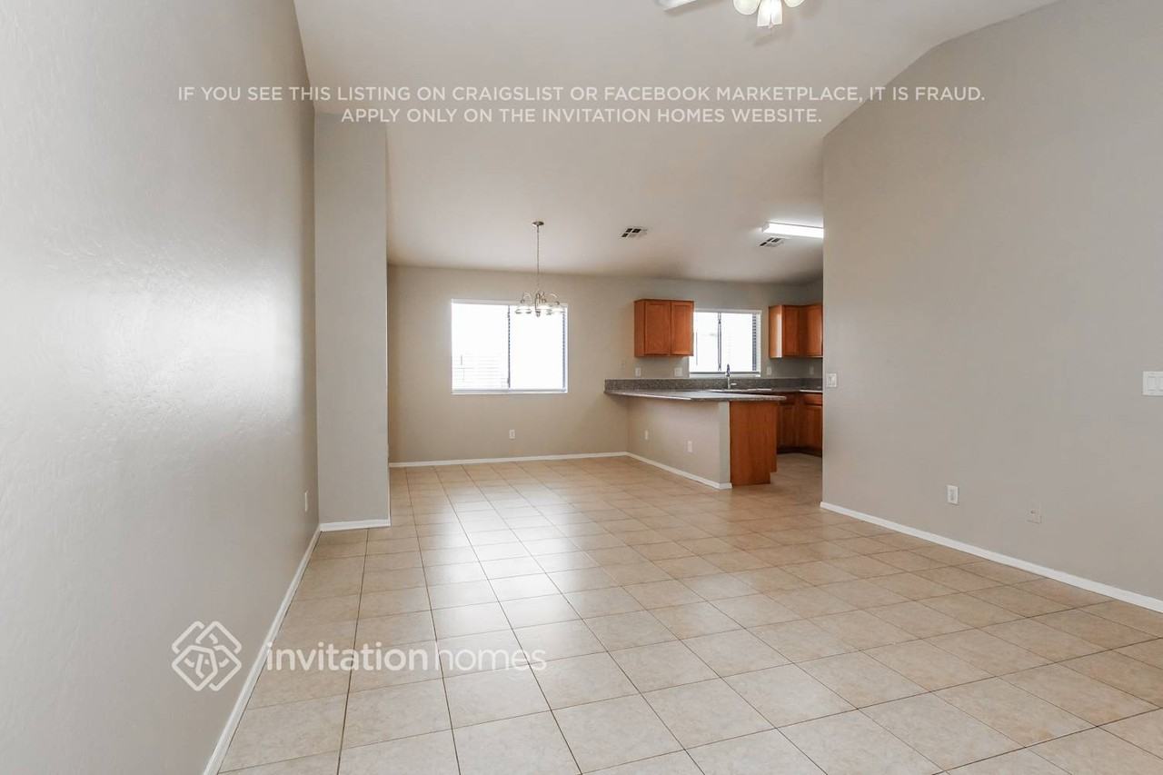 23949 W Antelope Trl - Photo 4 of 17