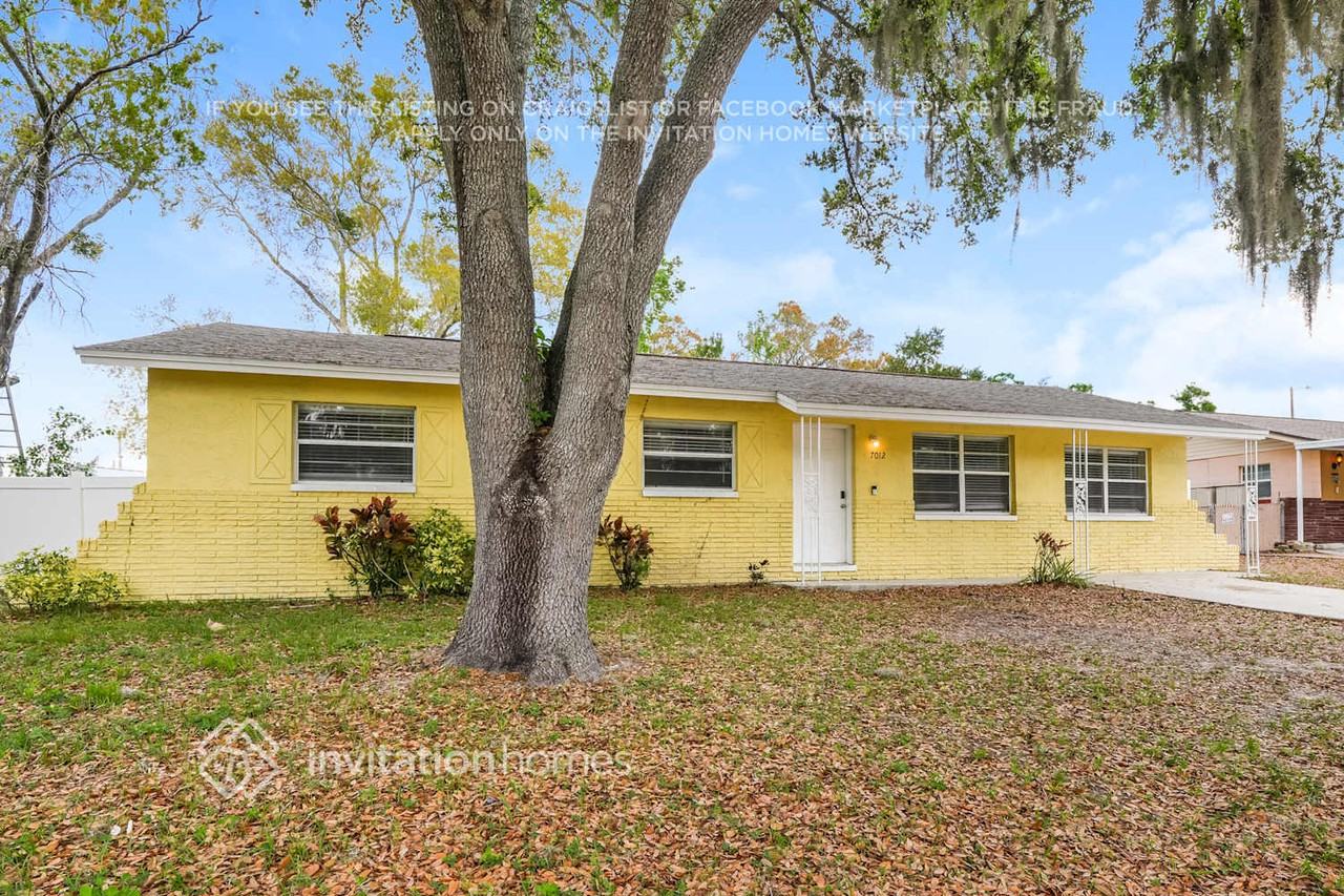 7012 Allview Dr - Photo 3 of 17