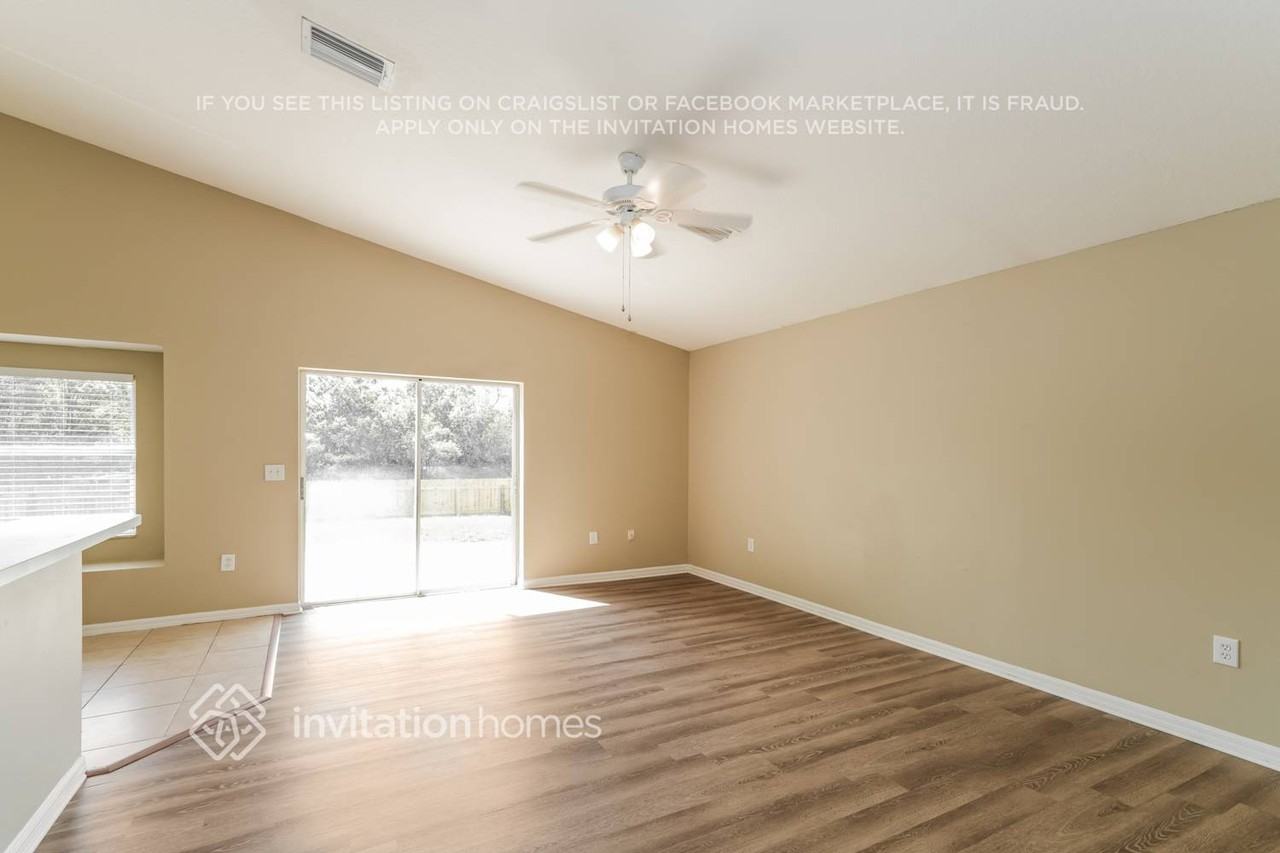 22828 Roderick Dr - Photo 3 of 17