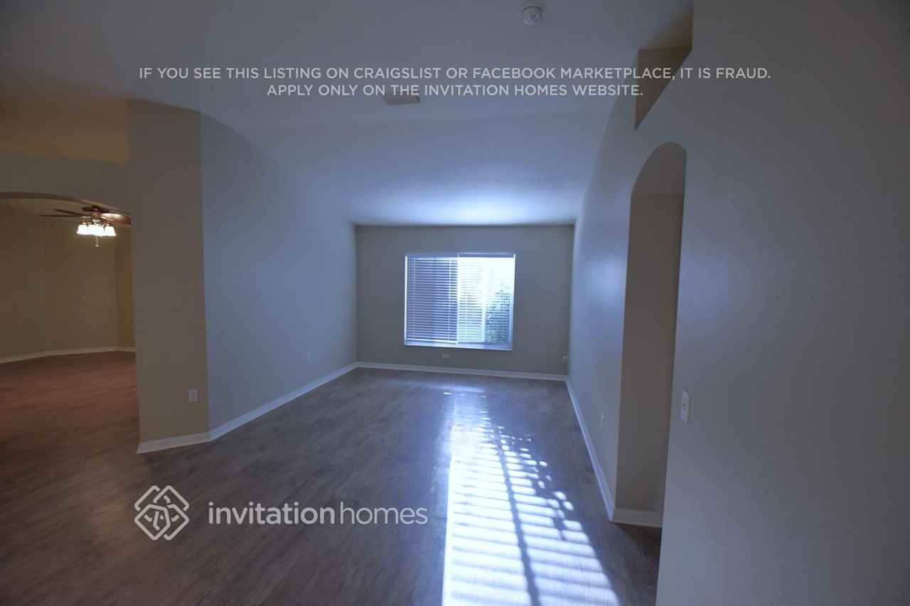 3702 Treeline Dr - Photo 5 of 16