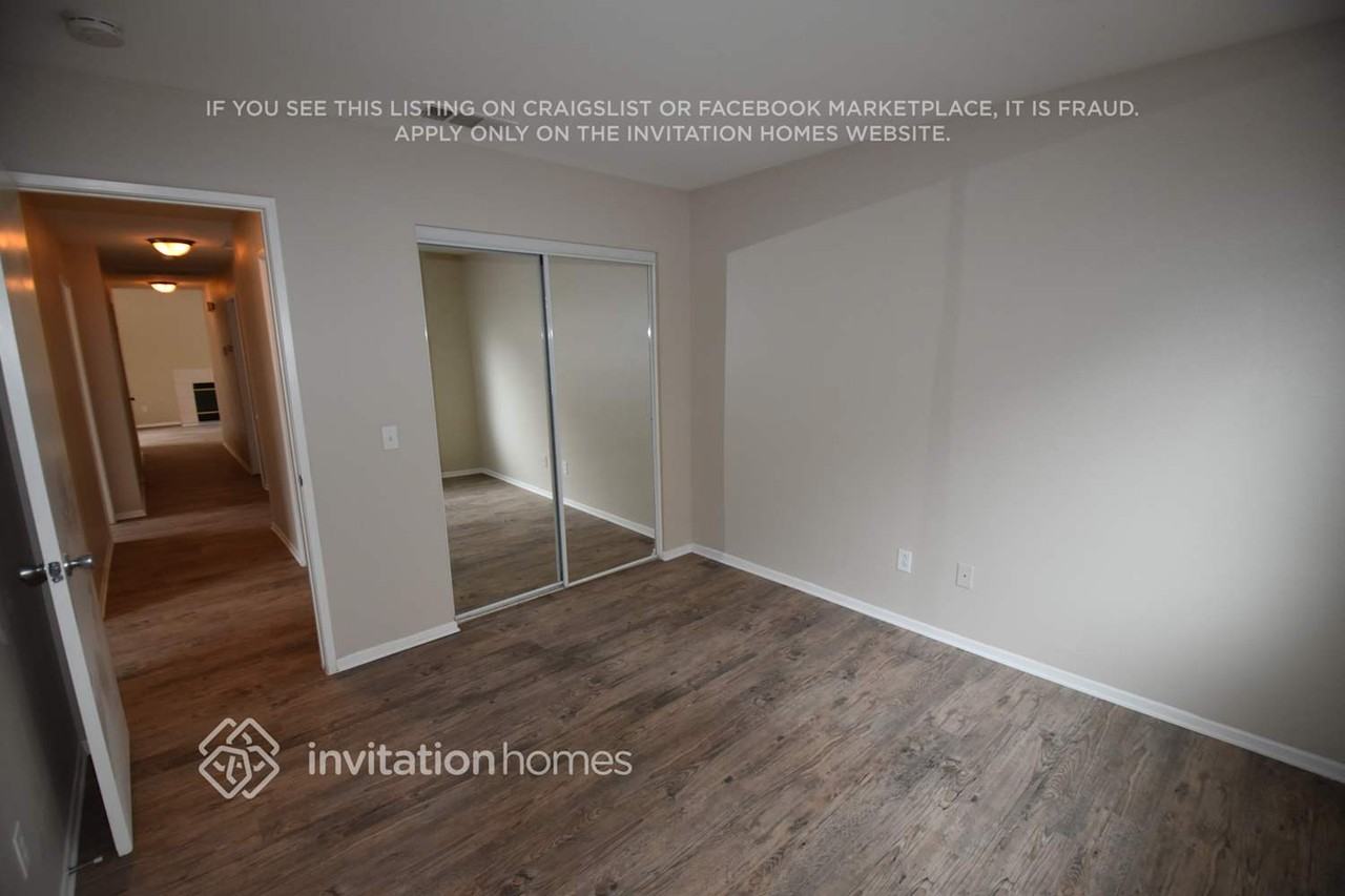 1721 G Ct - Photo 7 of 12