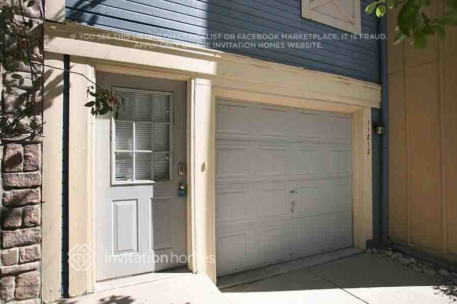 11812 E Kepner Dr - Photo 2 of 7