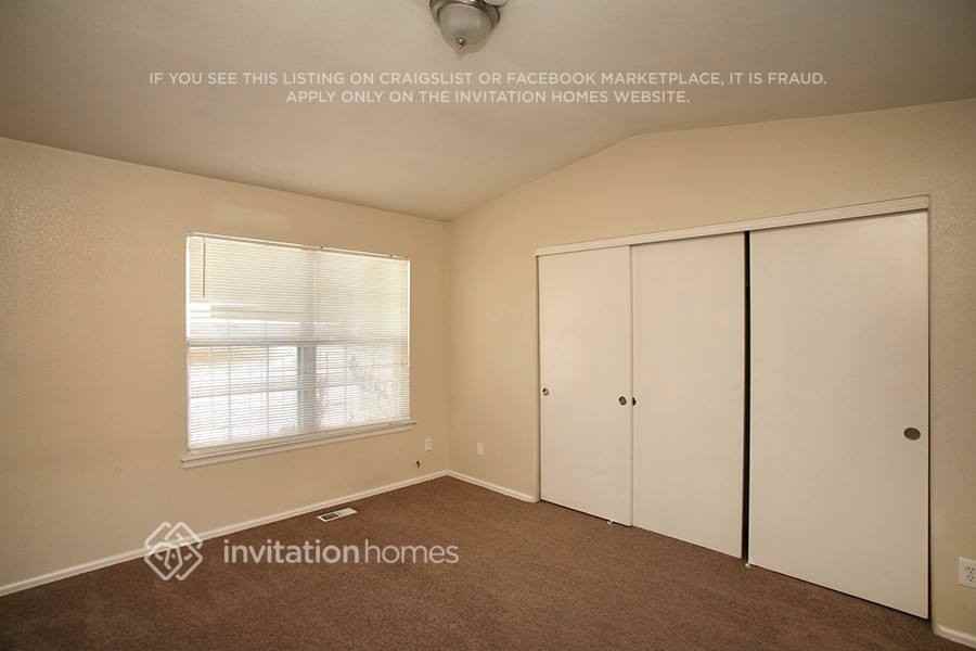 11812 E Kepner Dr - Photo 4 of 7