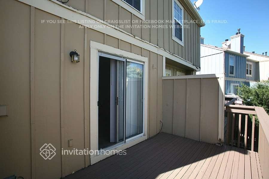 11812 E Kepner Dr - Photo 5 of 7