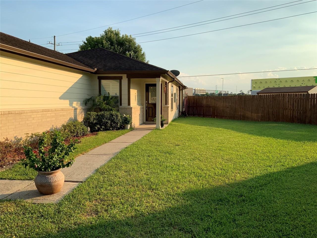 15506 Red Pine Ridge Way - Photo 2 of 49