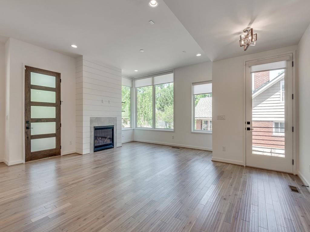 520 Wabash Ave Ne ##B - Photo 7 of 46