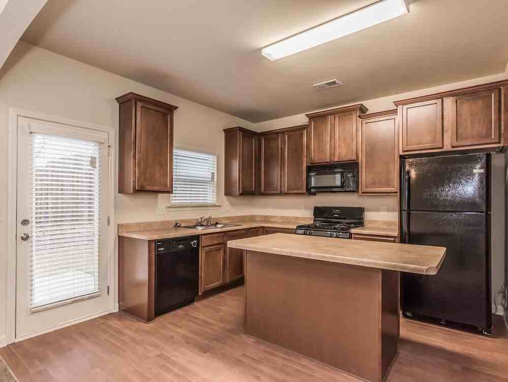 98 High Point Way - Photo 6 of 17