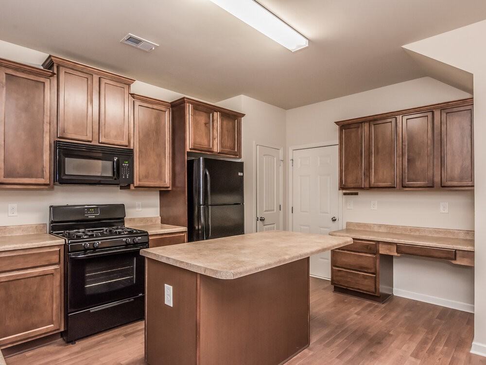 98 High Point Way - Photo 7 of 17