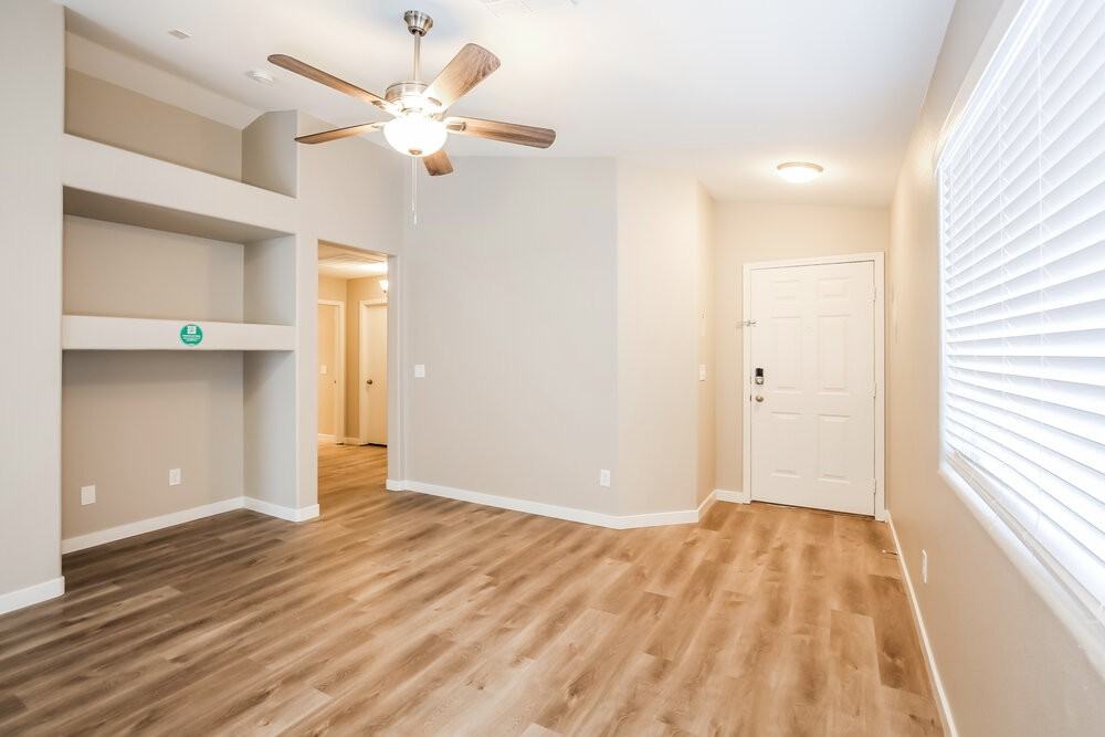 5532 Eagle Claw Ave - Photo 3 of 16