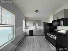 61 Webster Ave #3R - Photo 1 of 1