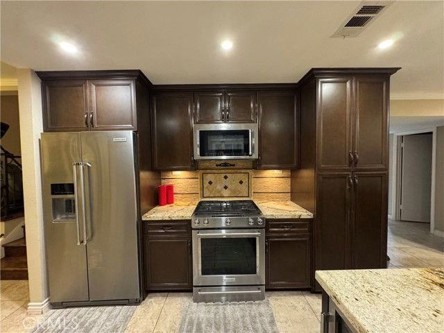 8141 Wadebridge Cir - Photo 2 of 8