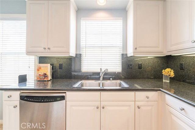 6267 Pacific Pointe Dr - Photo 2 of 8