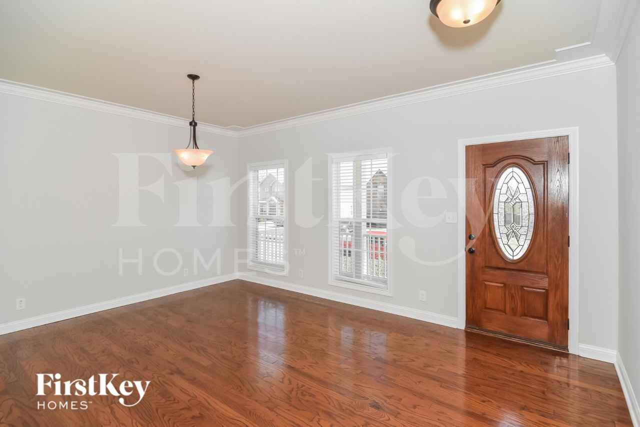 388 Abeline Dr - Photo 5 of 19