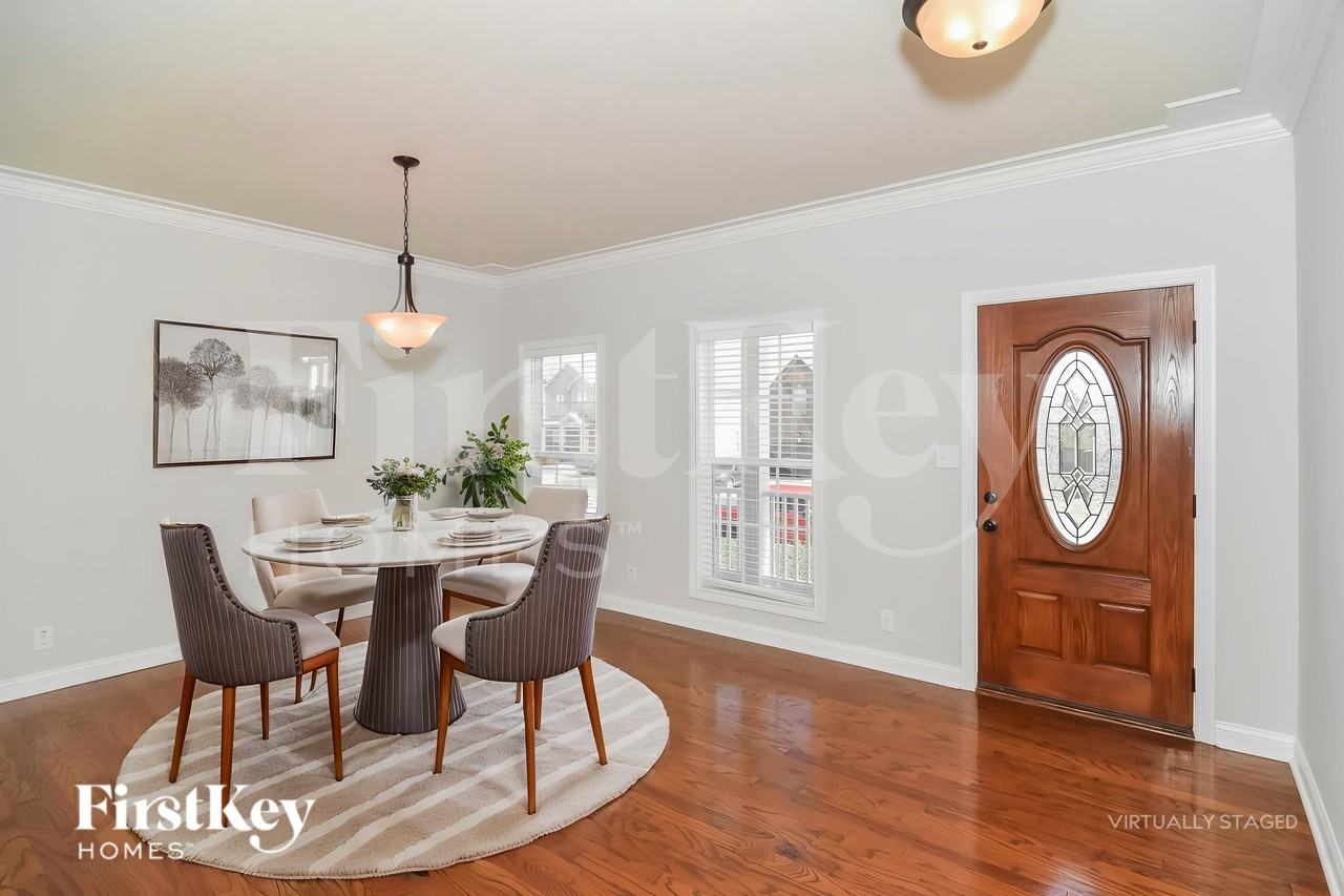 388 Abeline Dr - Photo 6 of 19