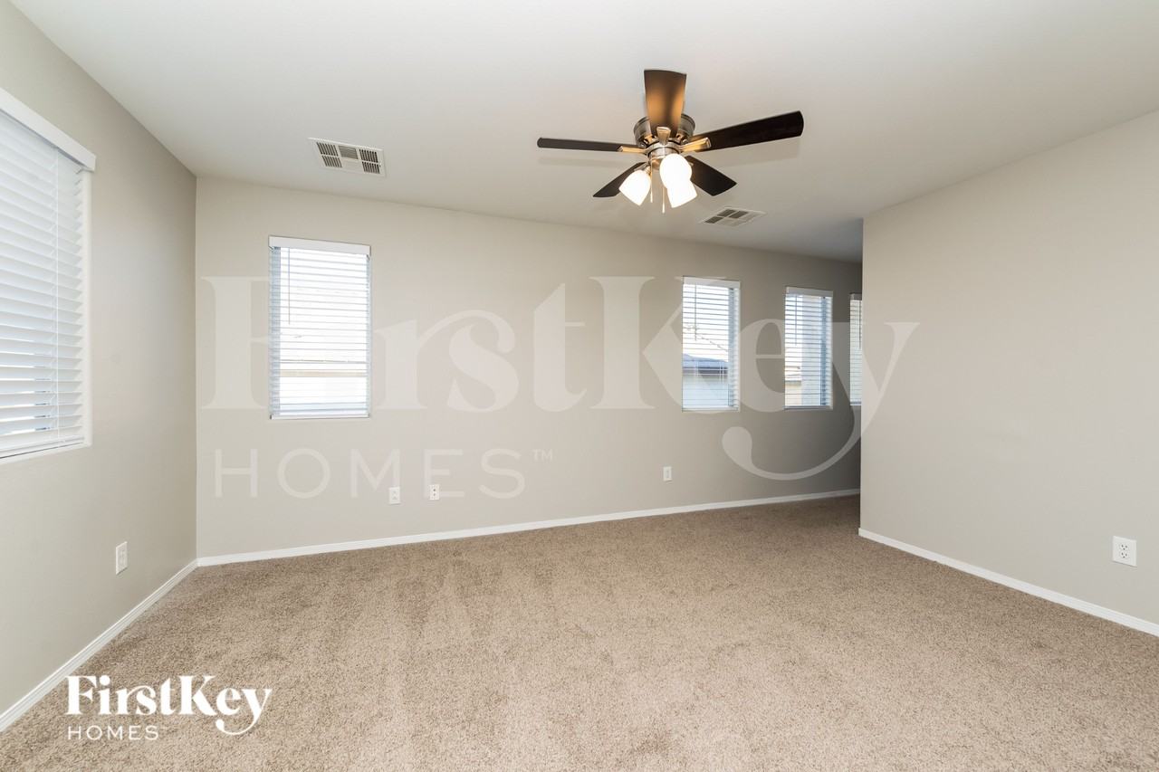 8301 Wildwood Glen Dr - Photo 7 of 19