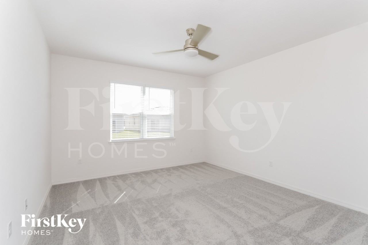 519 Crown Rose Dr - Photo 6 of 16