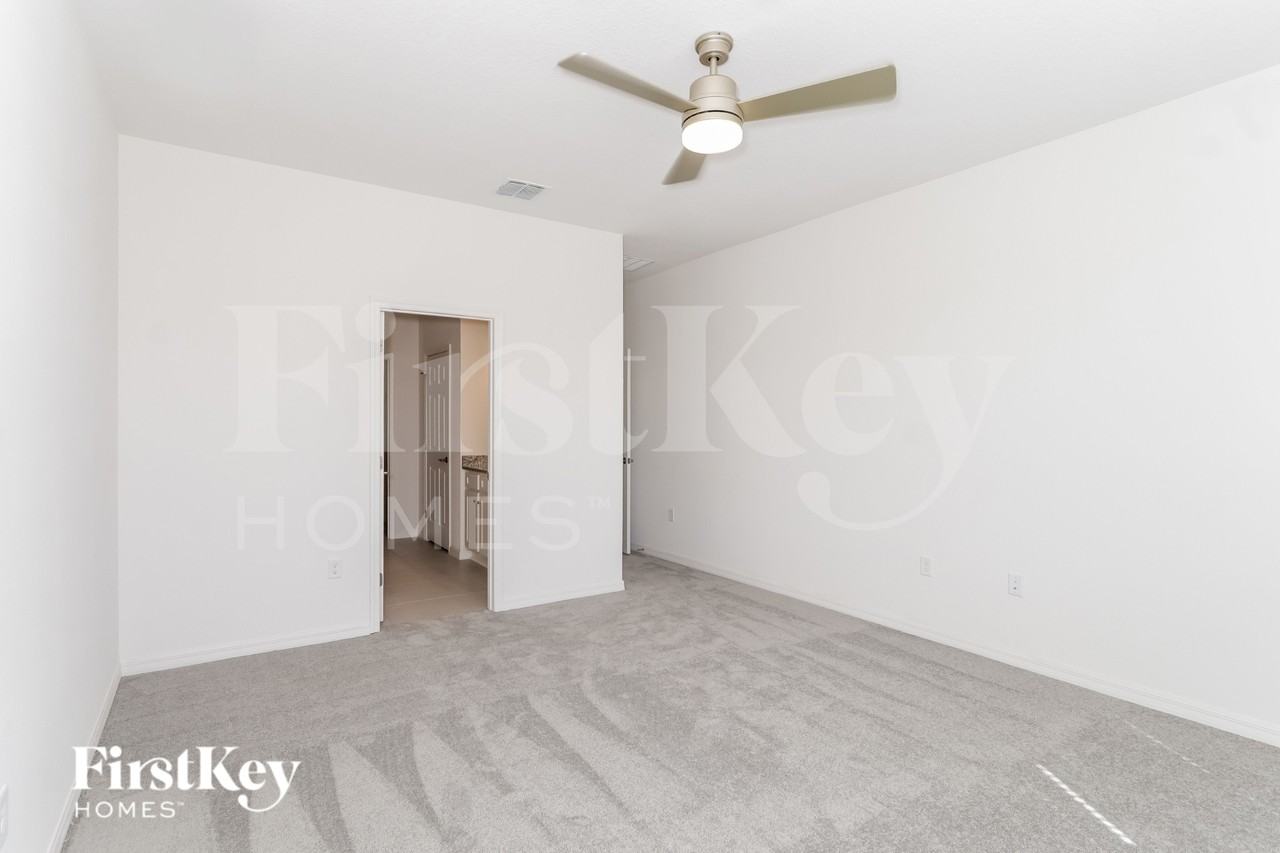 519 Crown Rose Dr - Photo 7 of 16