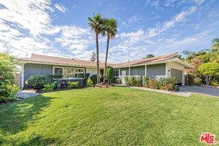 2620 Sea Pine Ln - Photo 3 of 8