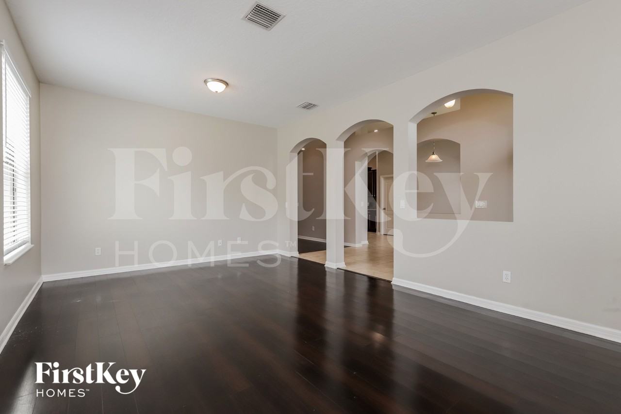 8507 White Poplar Dr - Photo 5 of 15