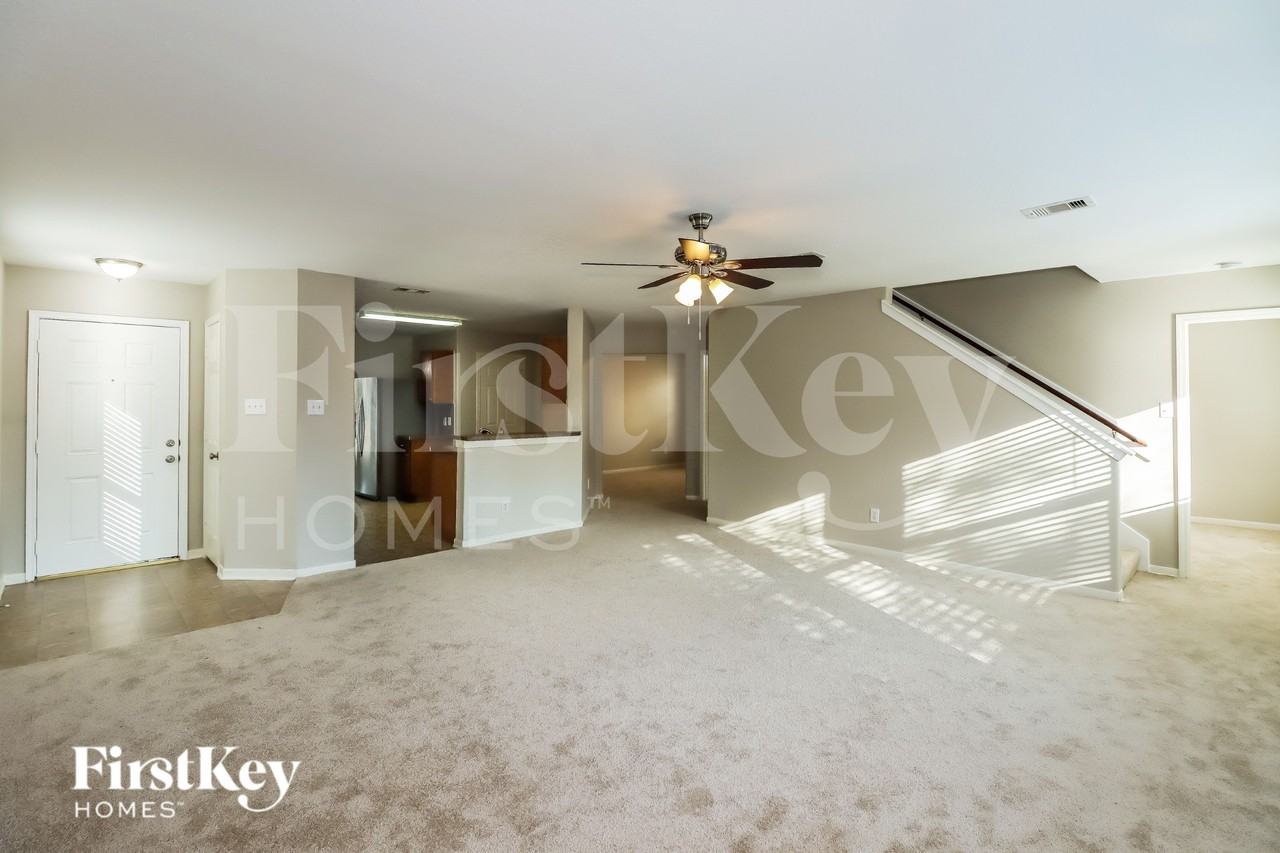 5039 Lamppost Hill Ct - Photo 6 of 19