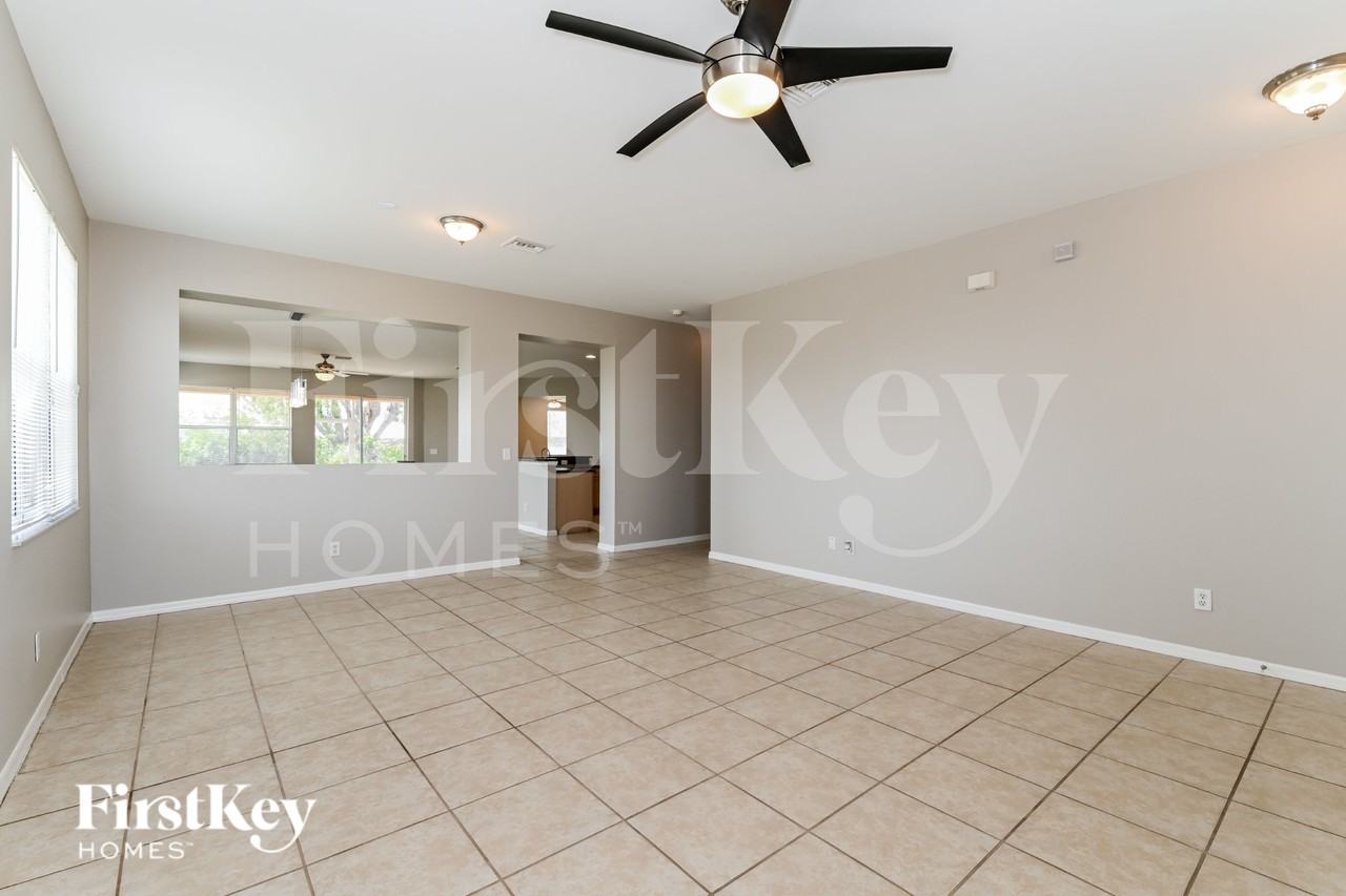 1325 Nw 20th Ct - Photo 3 of 19