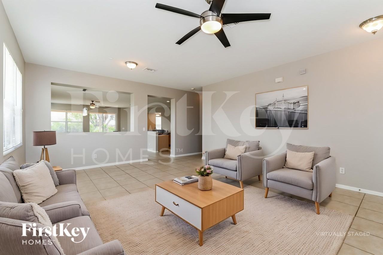 1325 Nw 20th Ct - Photo 4 of 19