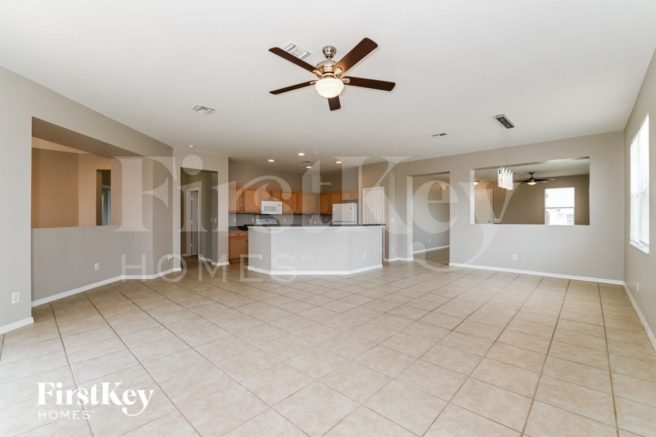 1325 Nw 20th Ct - Photo 5 of 19