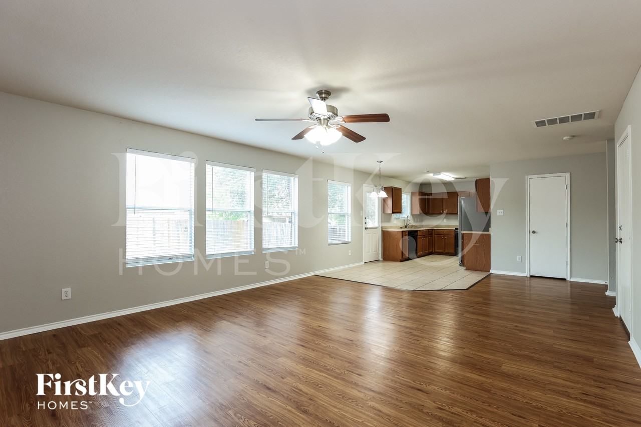 7807 Liberty Horse - Photo 2 of 15