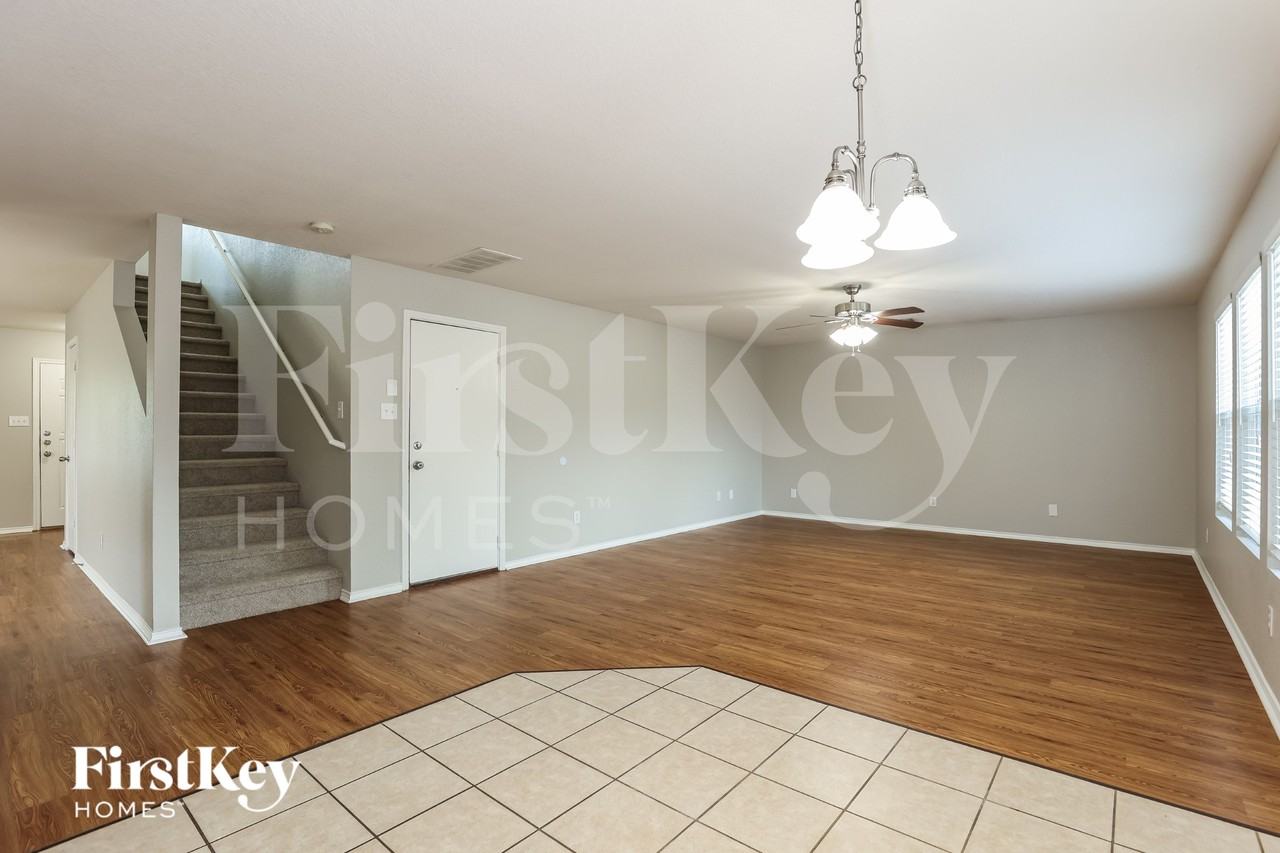 7807 Liberty Horse - Photo 3 of 15