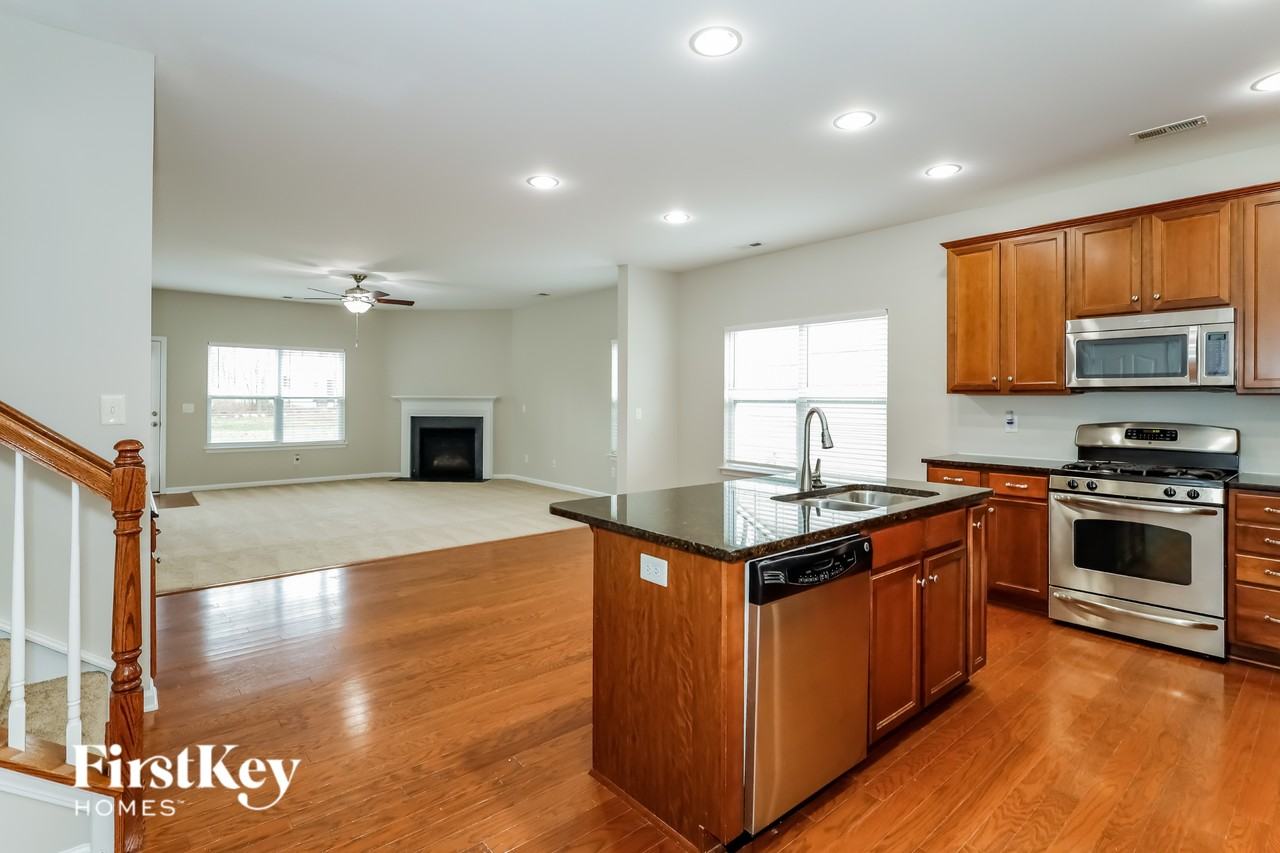 3012 Canopy Dr - Photo 7 of 15