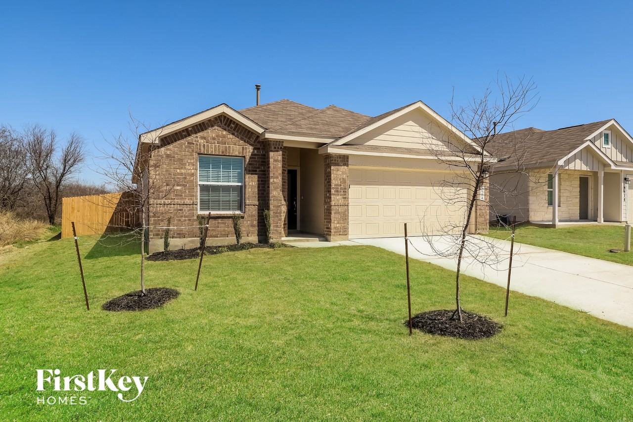 9984 Sarrebourg St - Photo 2 of 14