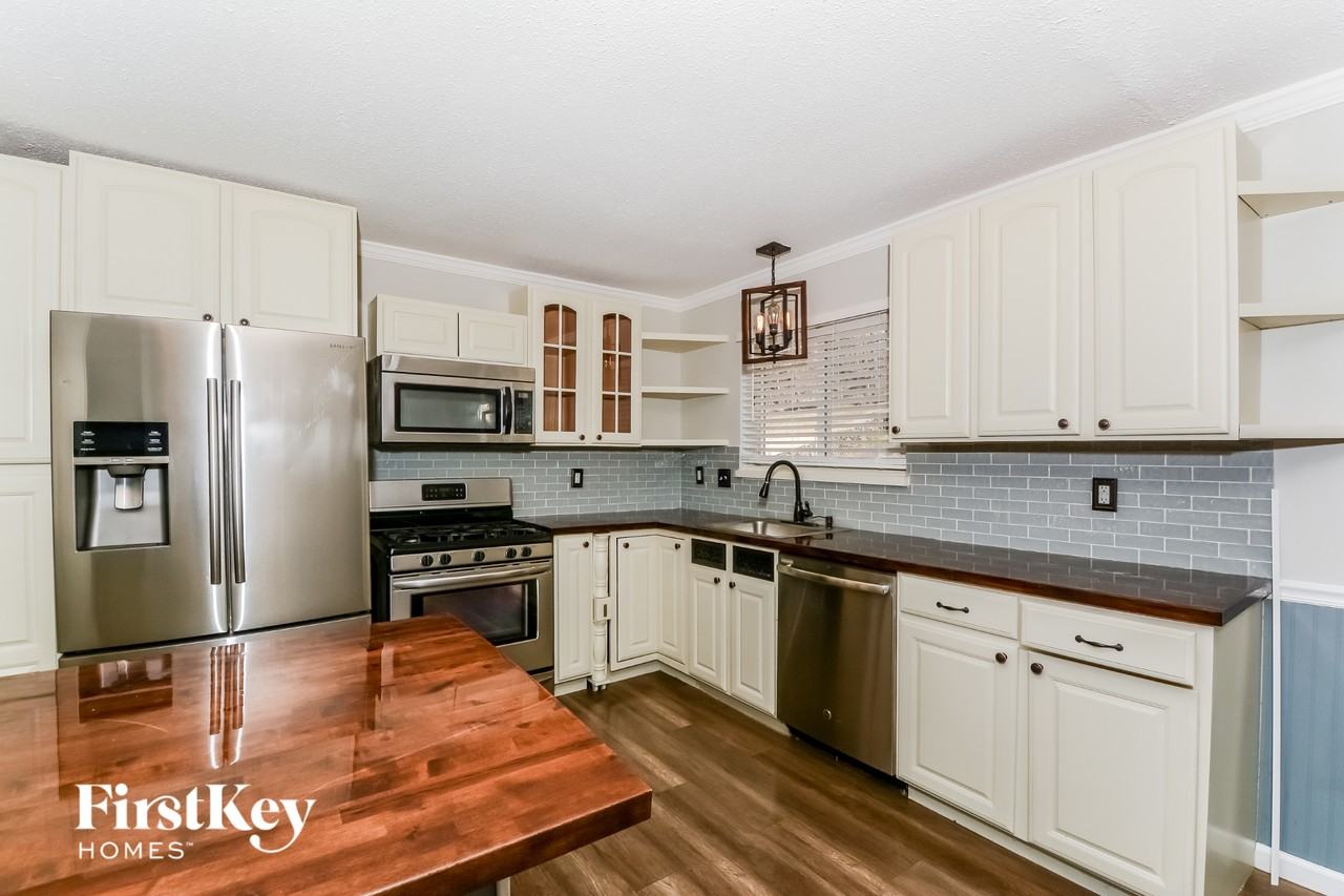 578 Green Forest Dr - Photo 4 of 13