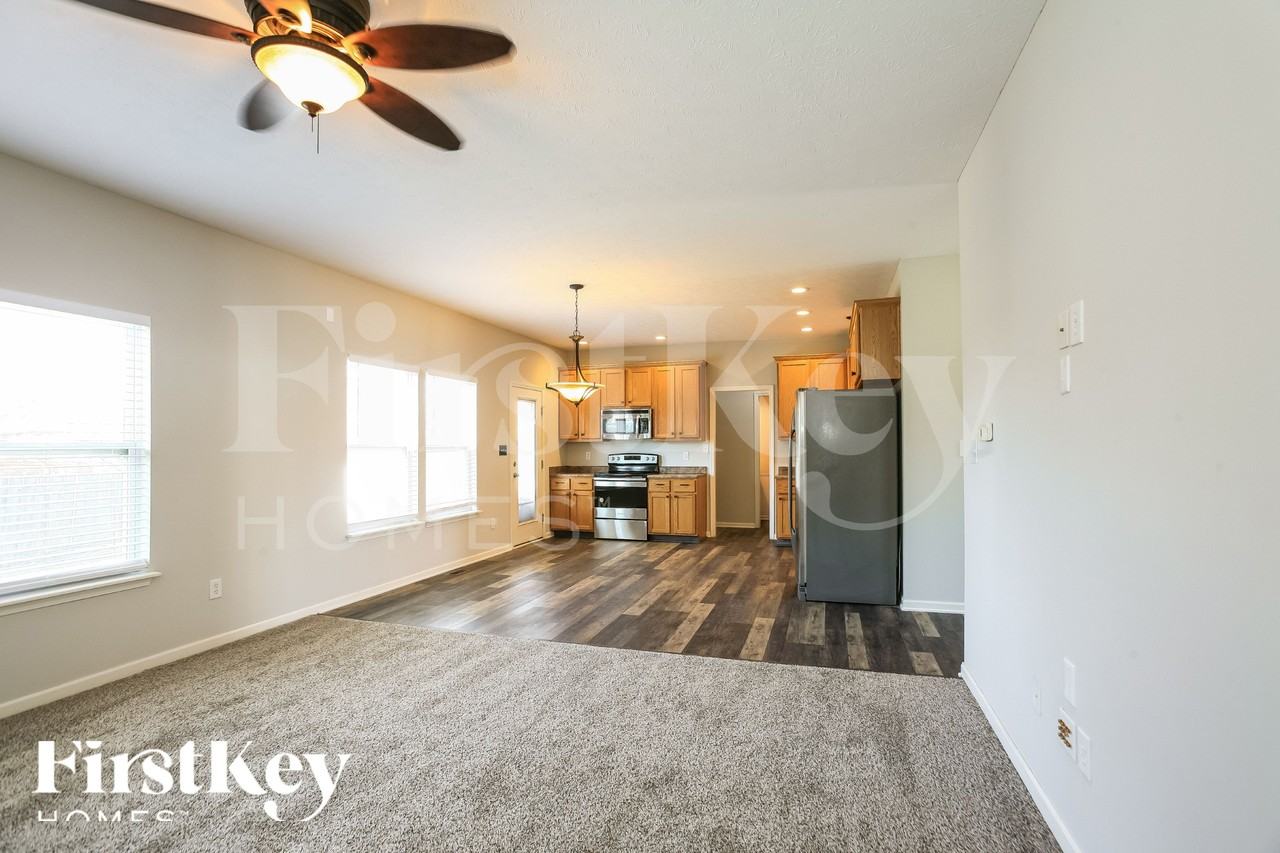 3041 Sholty Ct - Photo 3 of 18