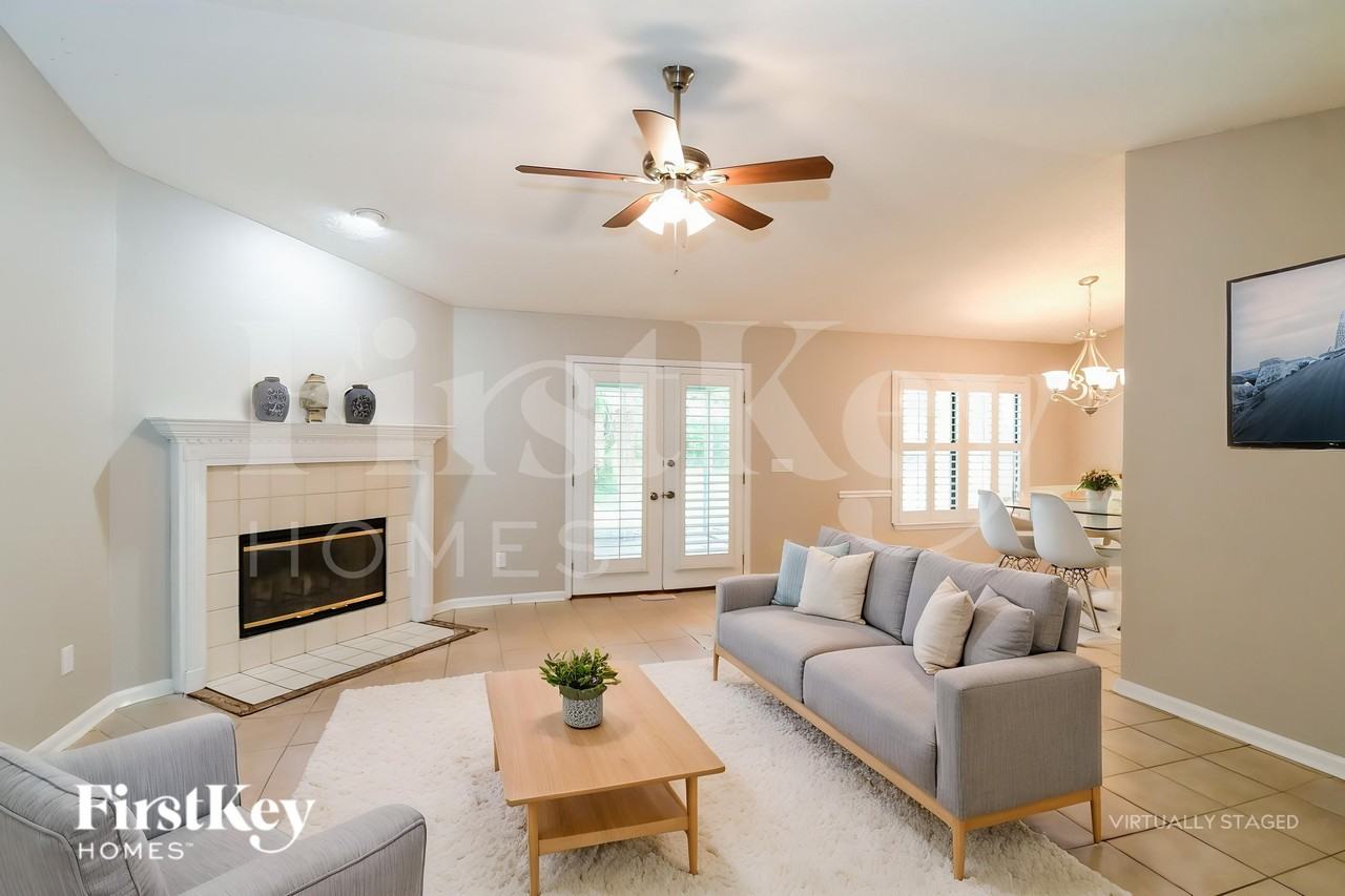 1332 Lamboll Ave - Photo 3 of 19