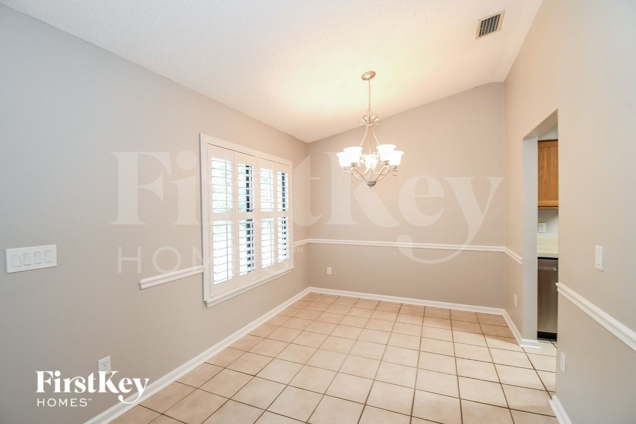 1332 Lamboll Ave - Photo 5 of 19