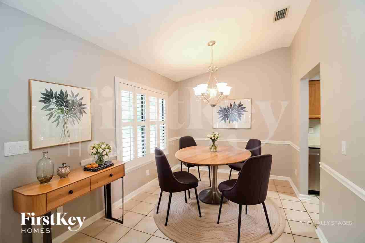 1332 Lamboll Ave - Photo 6 of 19