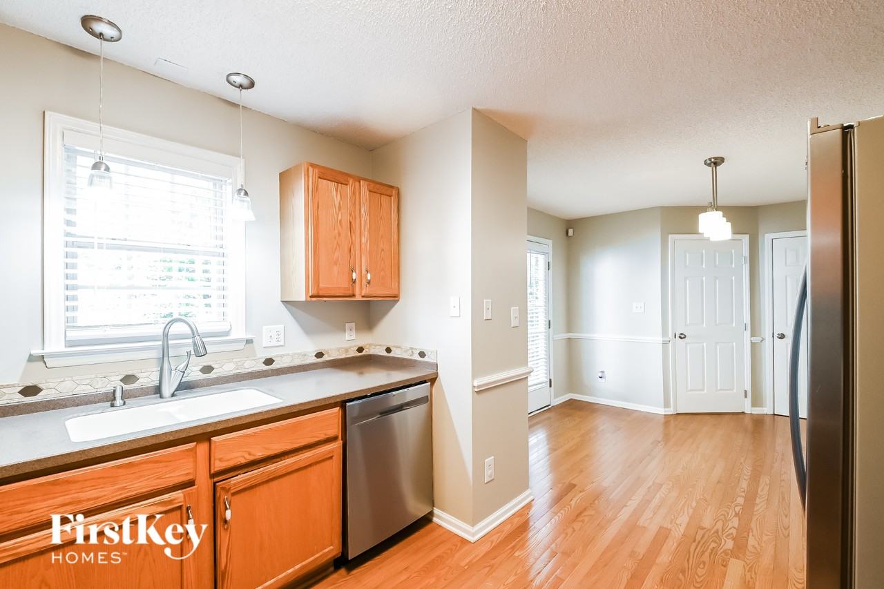 8900 Juaquin Ln - Photo 6 of 15