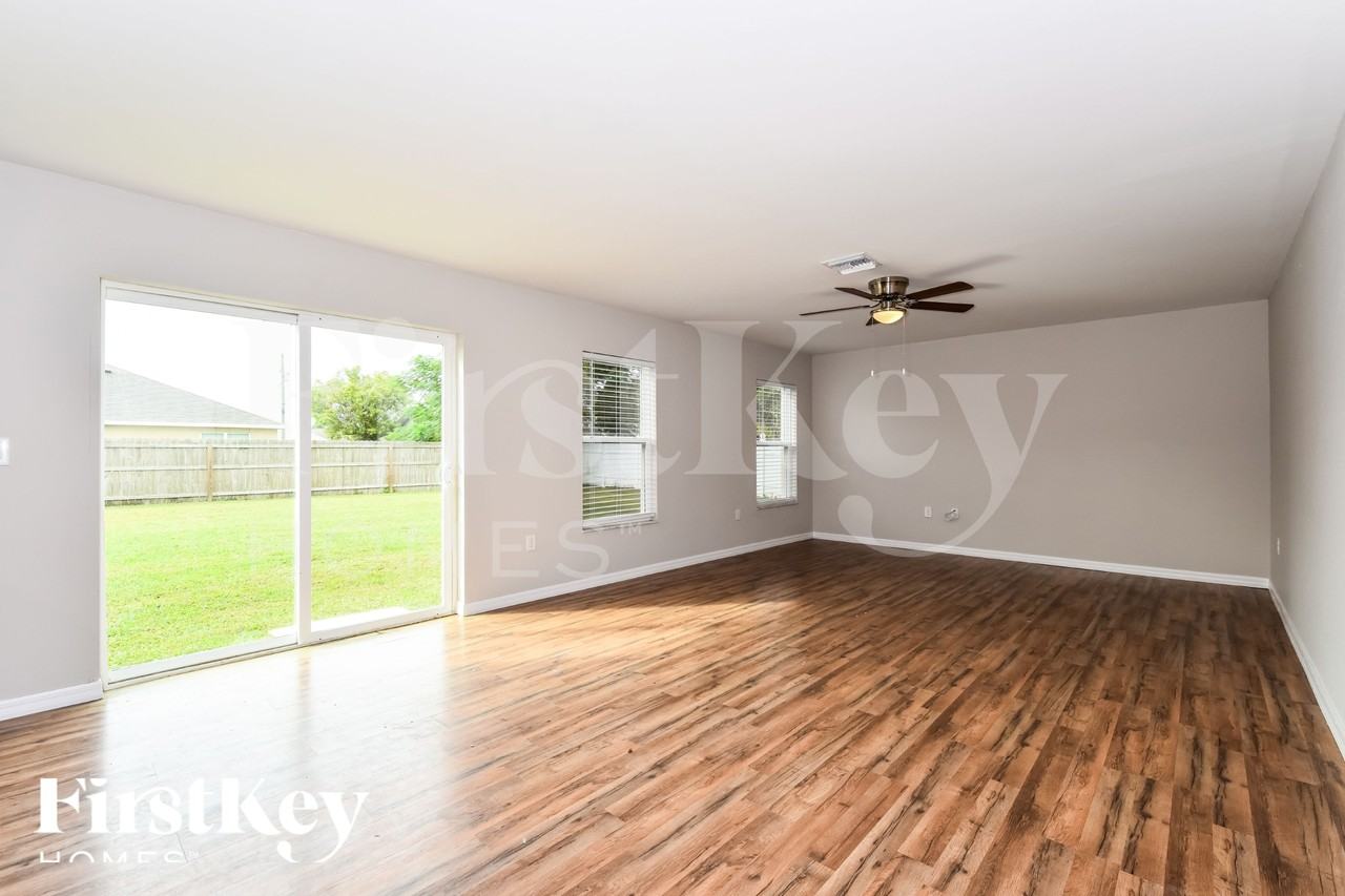 1414 Sw 11th St - Photo 2 of 18