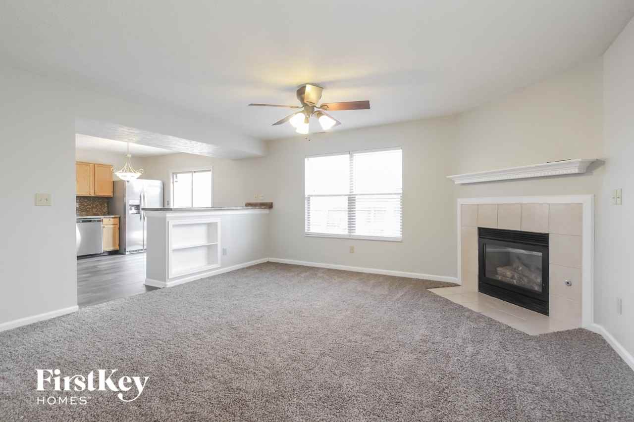 6243 Glen Flint Ct - Photo 2 of 15