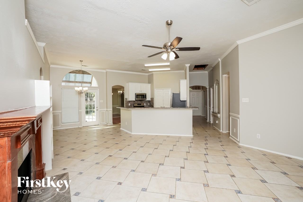 10002 Elm Meadow Trl - Photo 3 of 15