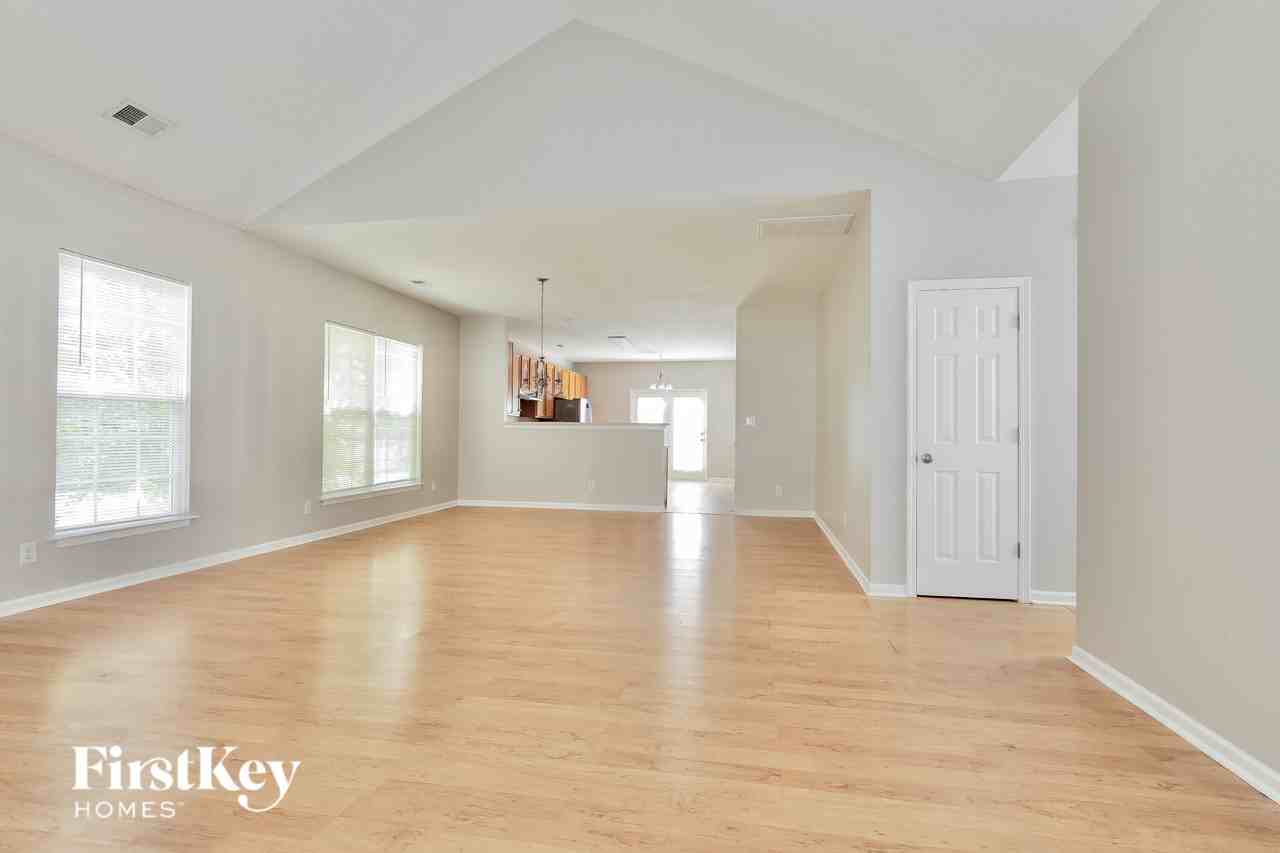 5611 David Christian Pl - Photo 4 of 16