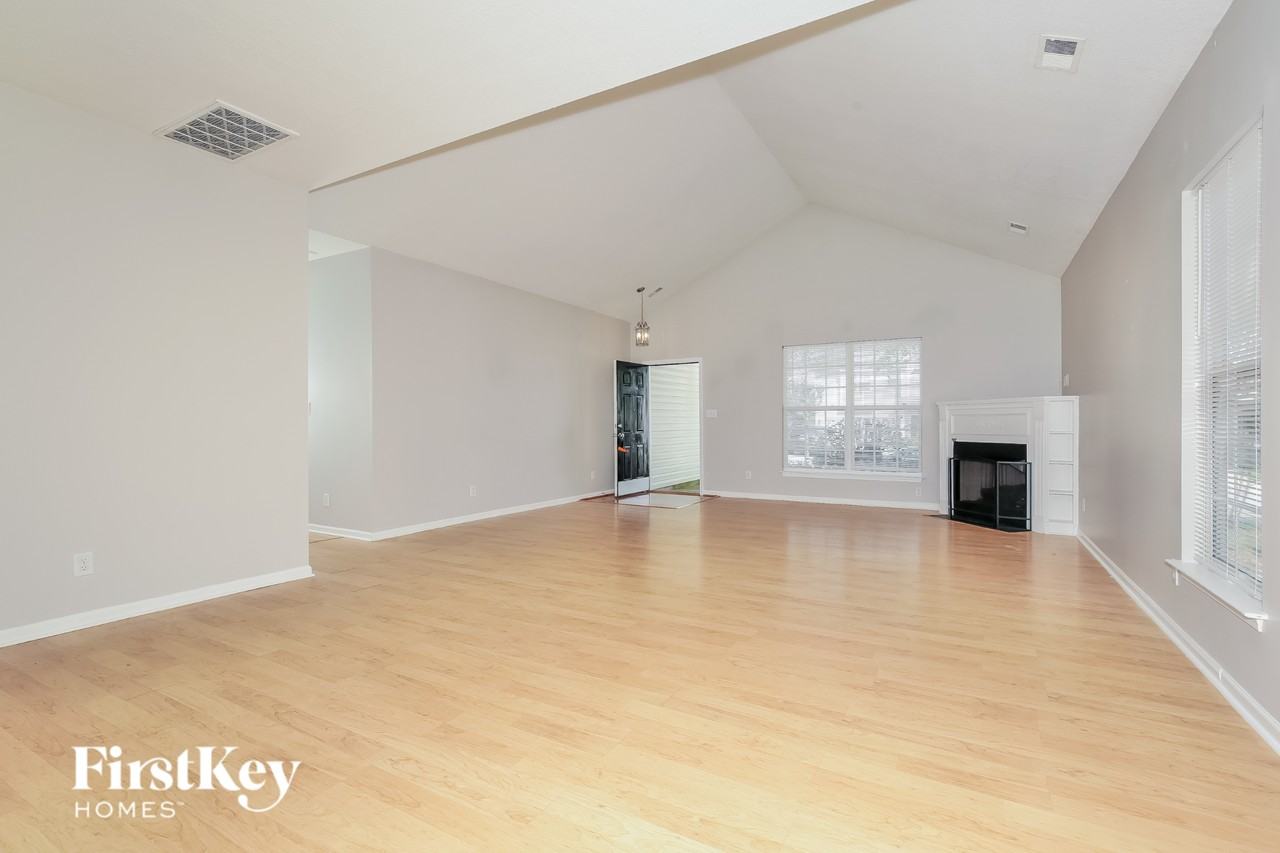 5611 David Christian Pl - Photo 5 of 16