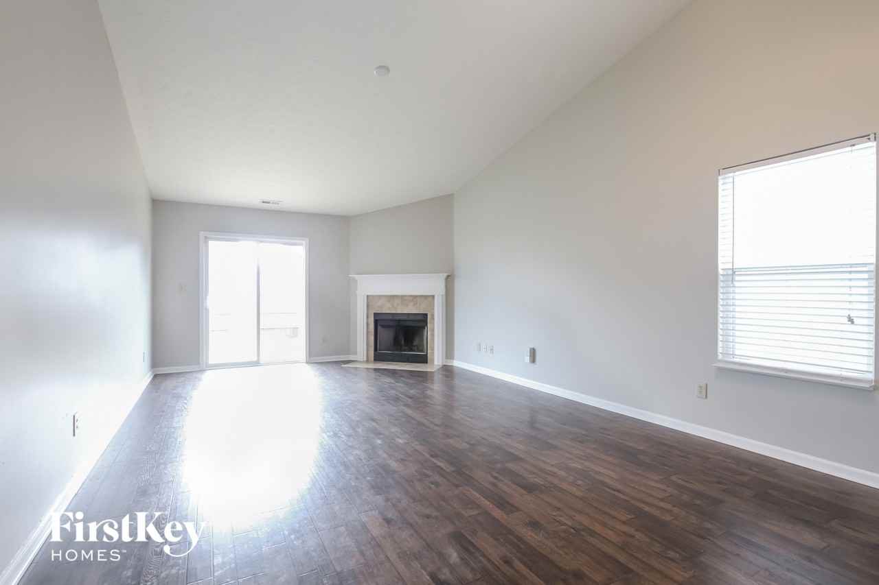 1470 Bluestem Dr - Photo 2 of 15