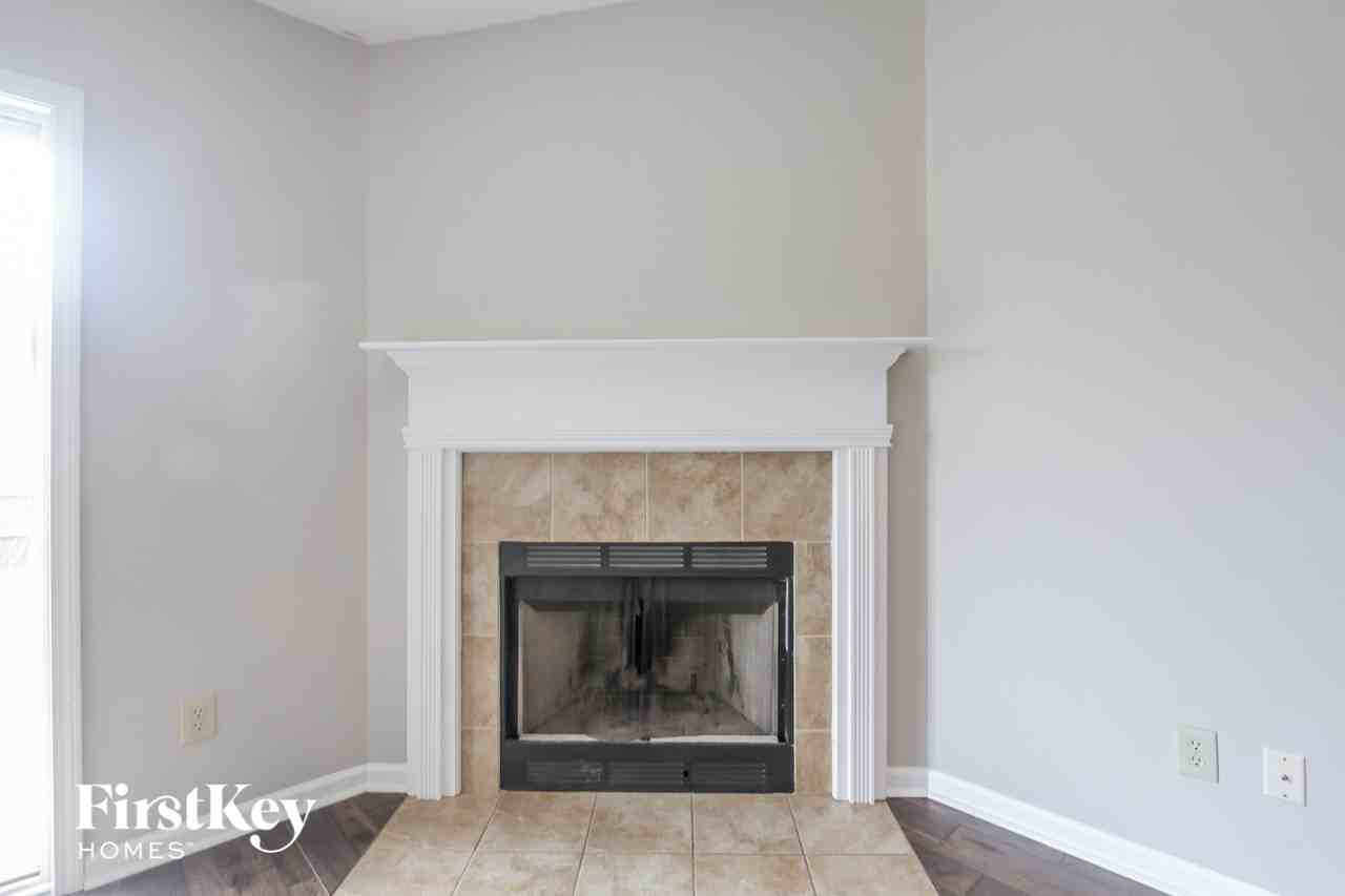 1470 Bluestem Dr - Photo 4 of 15