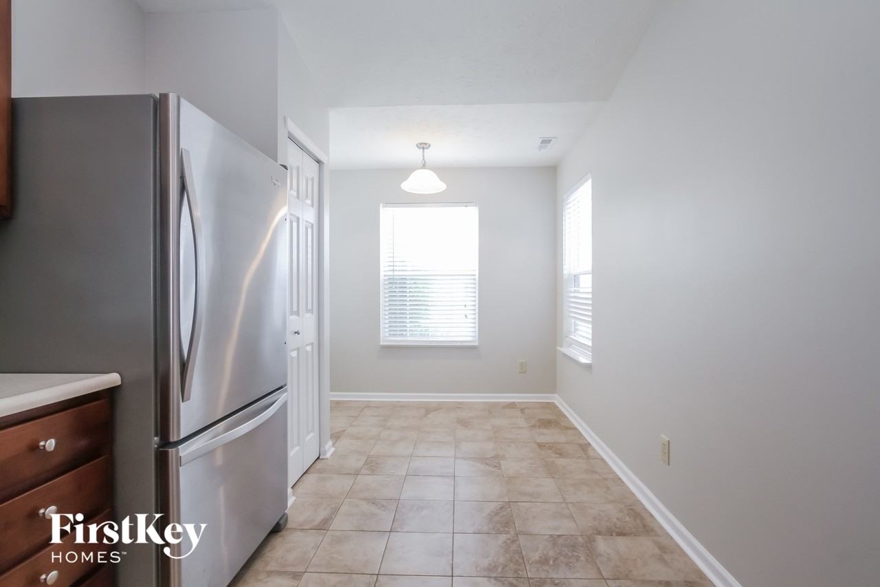 1470 Bluestem Dr - Photo 5 of 15